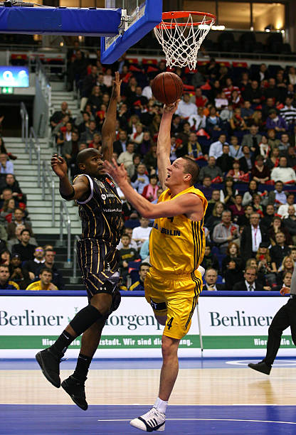 季表现造成 季表现造成