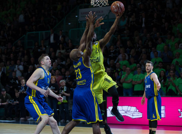 左曹永竞 左曹永竞